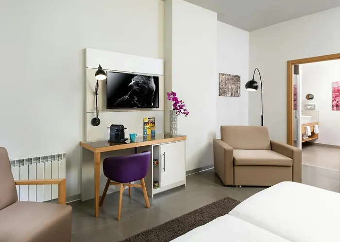 Nyx By Leonardo فندق